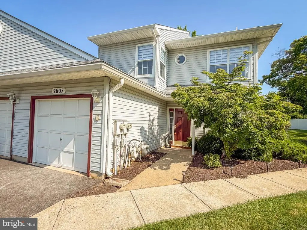 2607 Lynbrooke Dr, Yardley, PA 19067 - #1