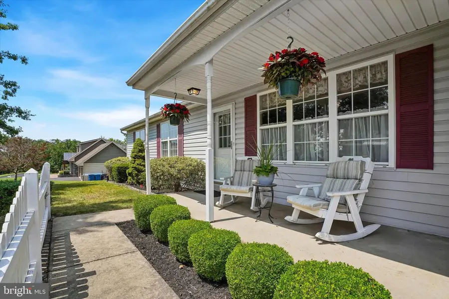 52 Castlewood Dr, Chalfont, PA 18914 - #3