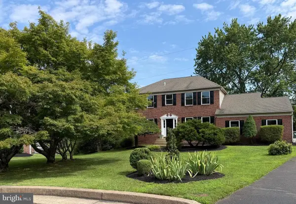 14 Brighton Pl, NEWTOWN, PA 18940