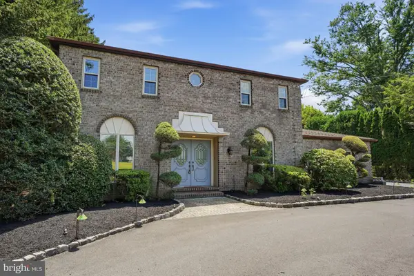 560 Lower Holland Rd, SOUTHAMPTON, PA 18966