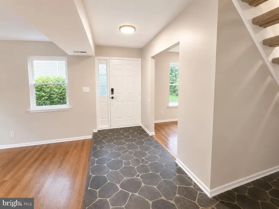 232 S Fieldstone Ct #s, Yardley, PA 19067 - #3