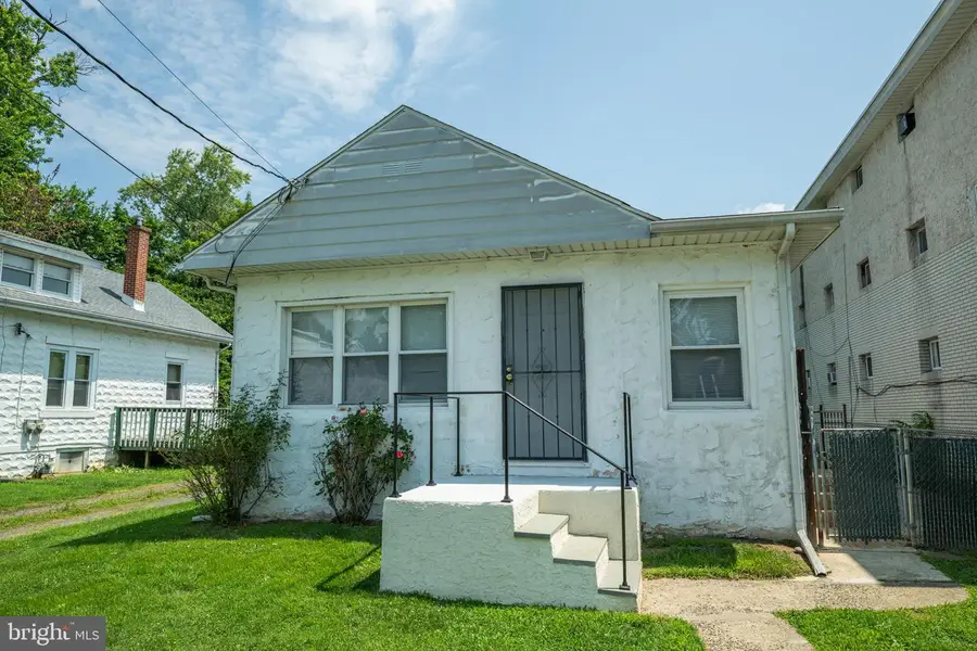 233 Centre St, Penndel, PA 19047 - #3