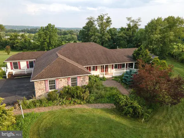 2202 High Meadow Rd, COOPERSBURG, PA 18036