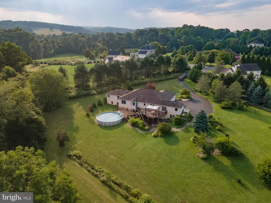 2202 High Meadow Rd, Coopersburg, PA 18036 - #3