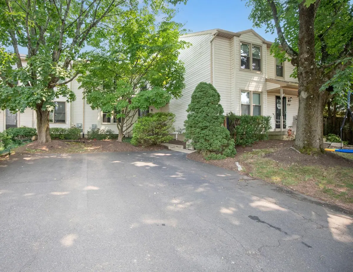 226 Inverness Cir, Chalfont, PA 18914 - #1