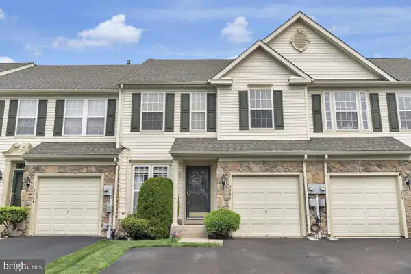 2506 Peachtree Dr, PERKASIE, PA 18944