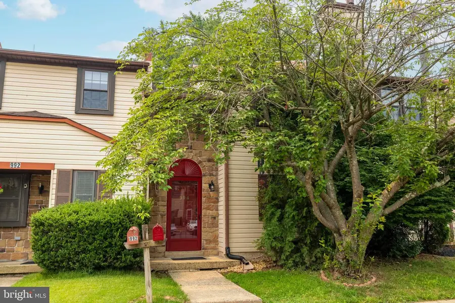 994 Bancroft Pl, Warminster, PA 18974 - #2