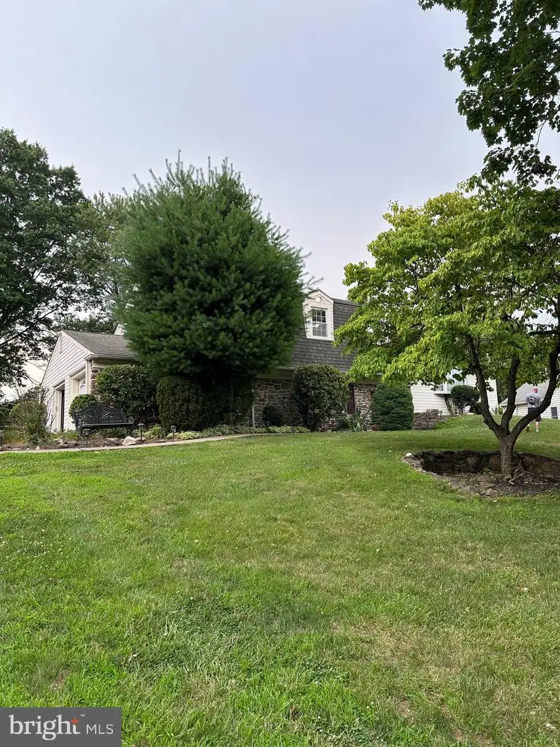 26 High Point Dr, Southampton, PA 18966 - #2