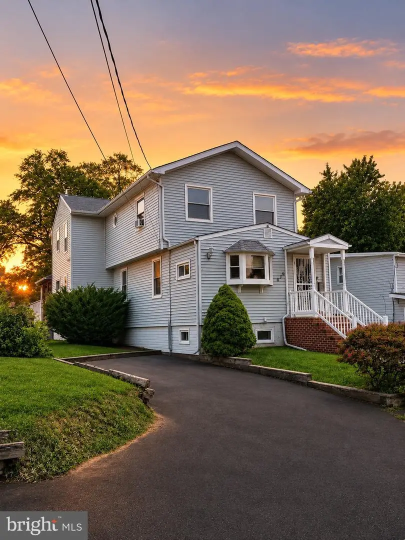 923 Rosa Ave, Croydon, PA 19021 - #1