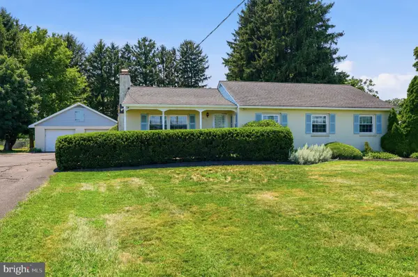 830 Almshouse Rd, IVYLAND, PA 18974