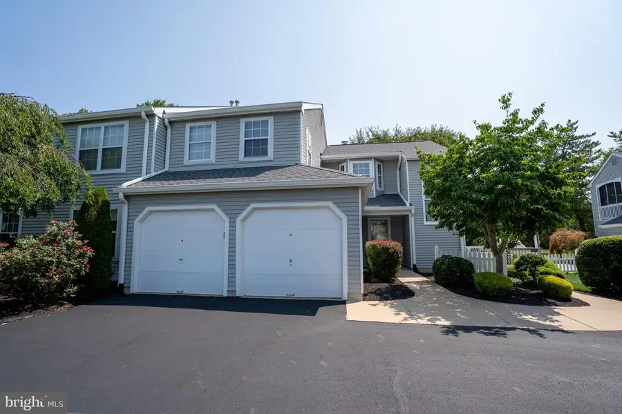 669-a Rose Hollow Dr, Yardley, PA 19067 - #2
