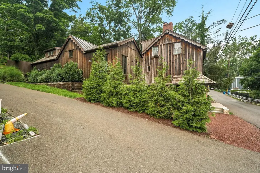 73 W Mechanic St, New Hope, PA 18938 - #2