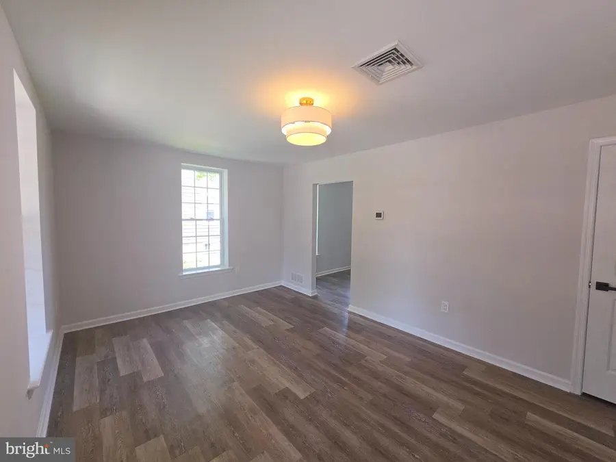227 N Main St, Telford, PA 18969 - #2