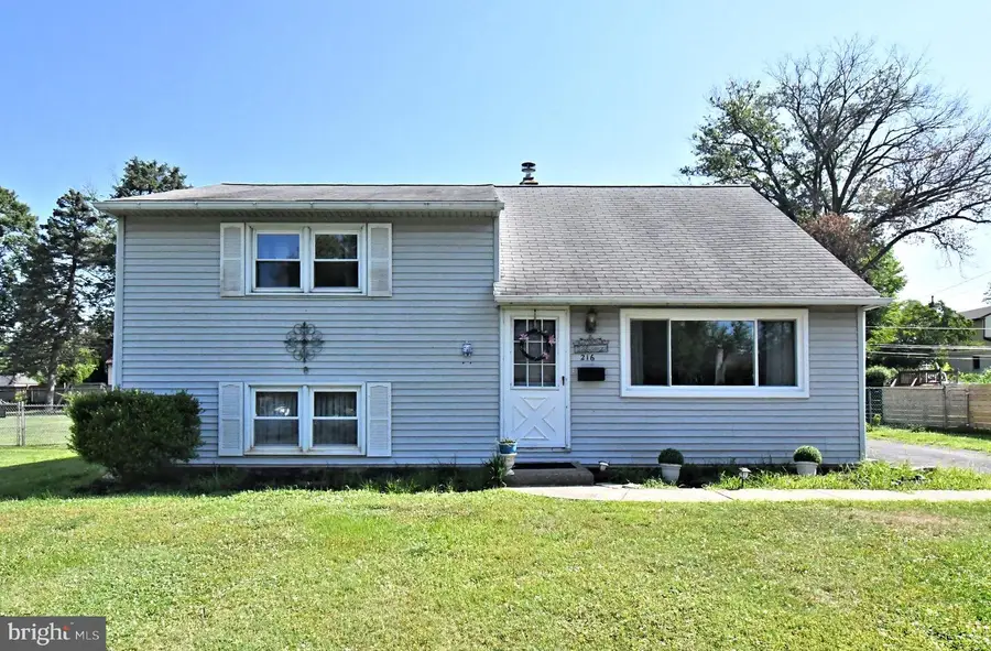 216 Rosewood Ave, Feasterville Trevose, PA 19053 - #2