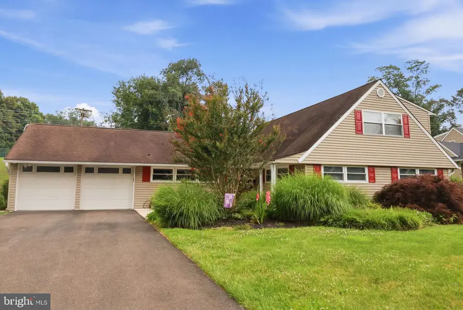 26 Forsythia Dr #n, Levittown, PA 19056 - #3