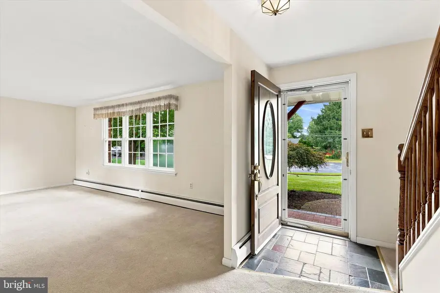 68 Iroquois Ave, Doylestown, PA 18901 - #3