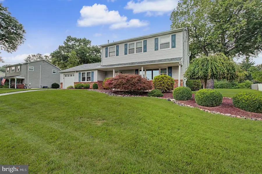 61 Eagle Rd, Chalfont, PA 18914 - #2