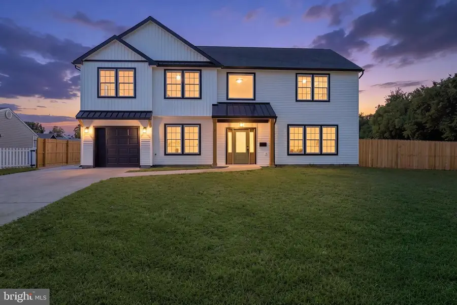2 Schoolhouse Ln, Levittown, PA 19055 - #2