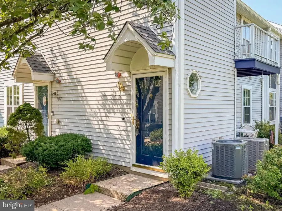 708 Society Pl, Newtown, PA 18940 - #2