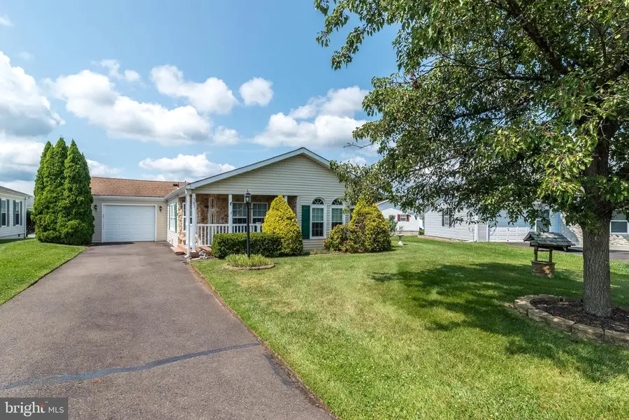 387 Thrush Ct W #w, New Hope, PA 18938 - #2