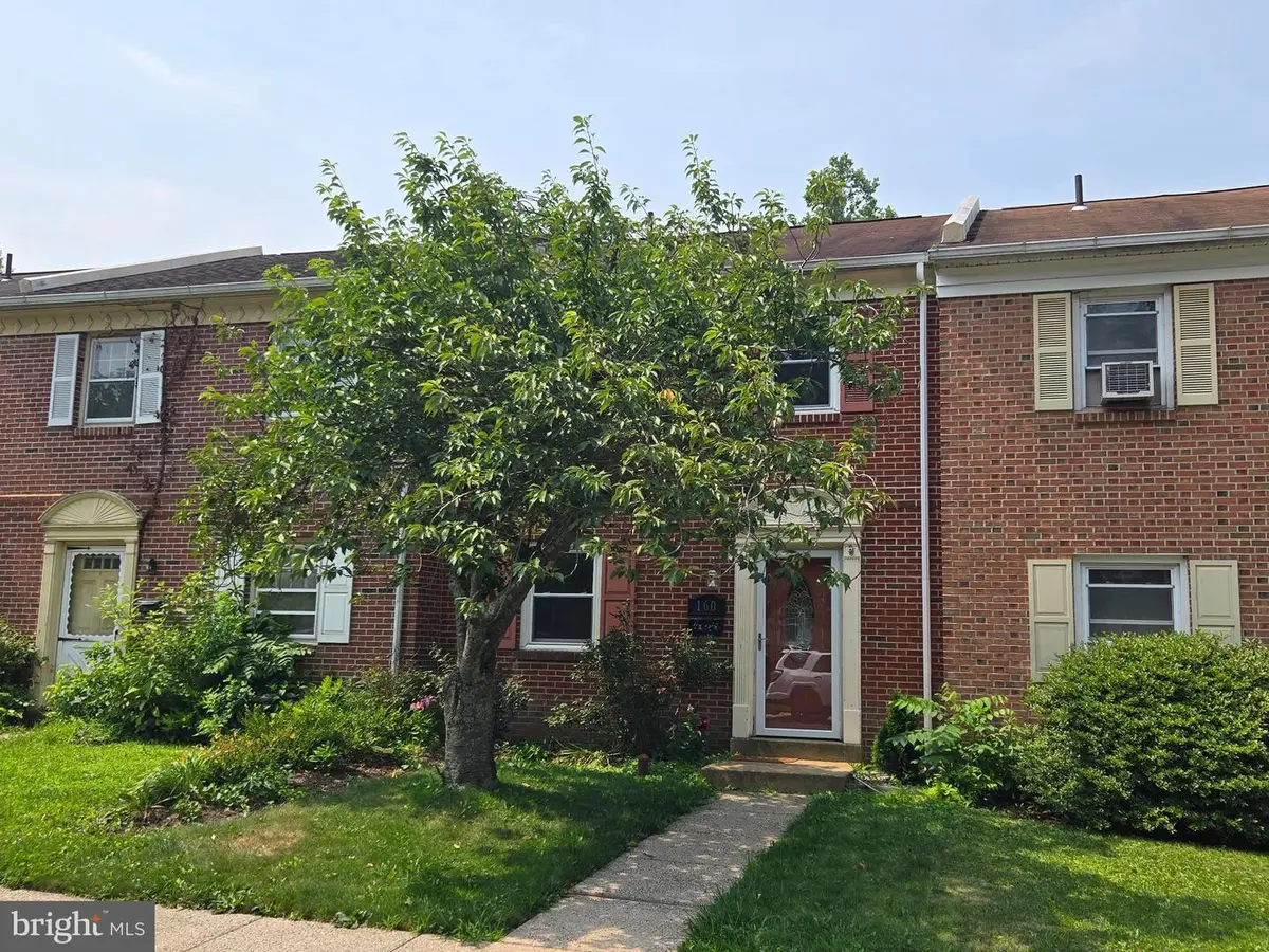 160 Hughes Ave, Sellersville, PA 18960 - #1