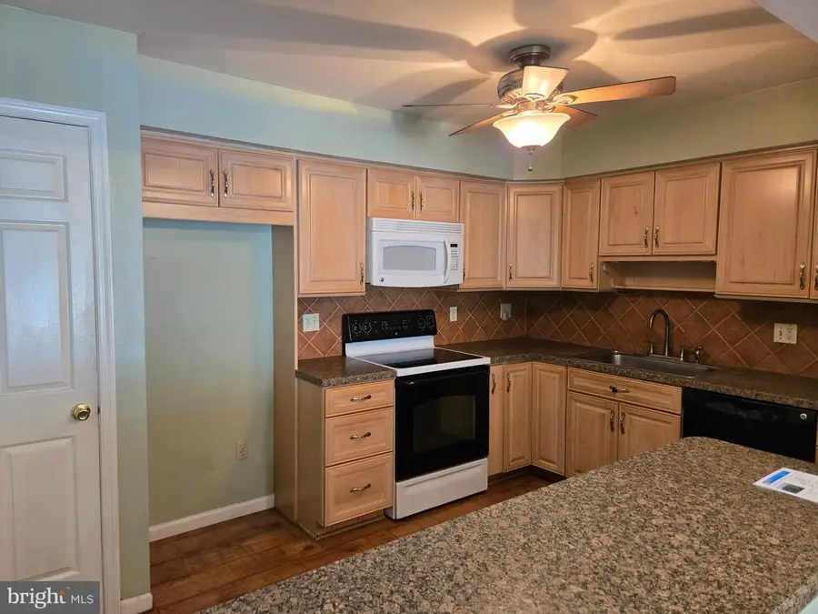 160 Hughes Ave, Sellersville, PA 18960 - #3