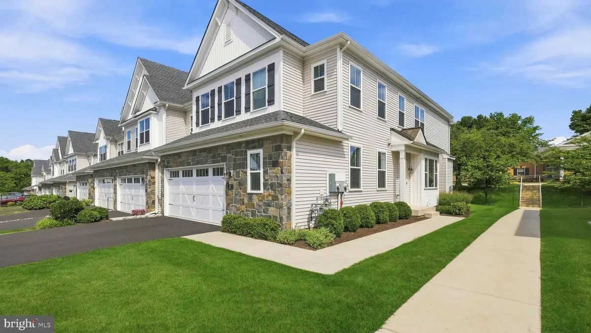 23 Swan Ln, Ivyland, PA 18974 - #1