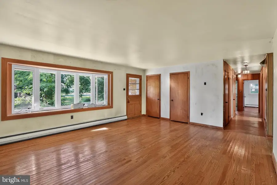 510 Green Valley Rd, Langhorne, PA 19047 - #3