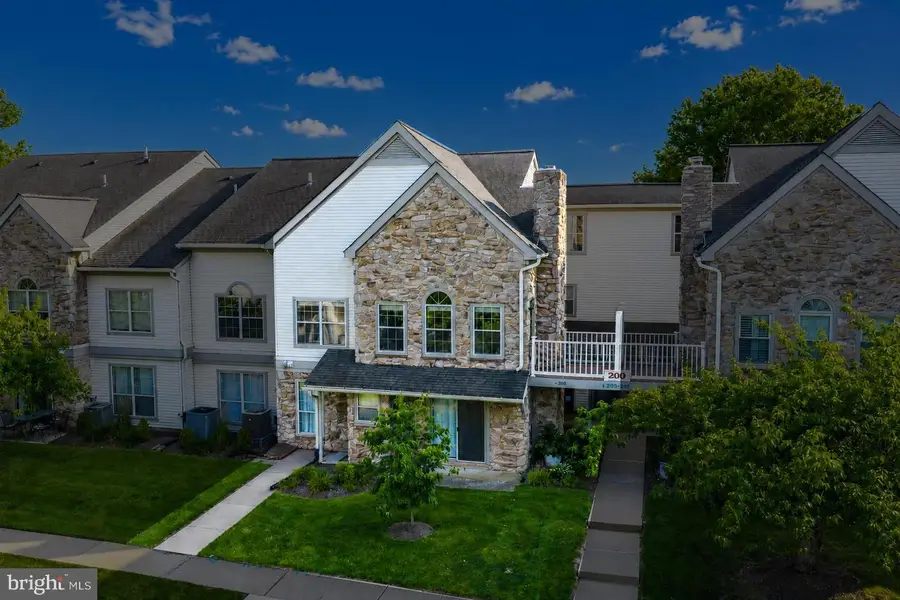 206 Remington Ct, Chalfont, PA 18914 - #3