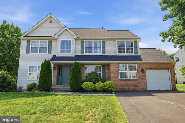 707 Ford Ave, LANGHORNE, PA 19047