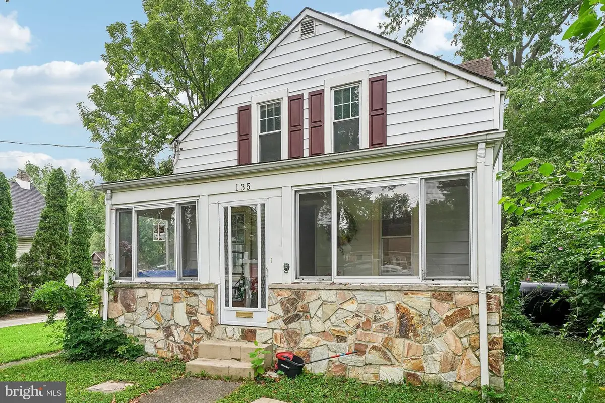 135 Keystone Ave, Morrisville, PA 19067 - #1