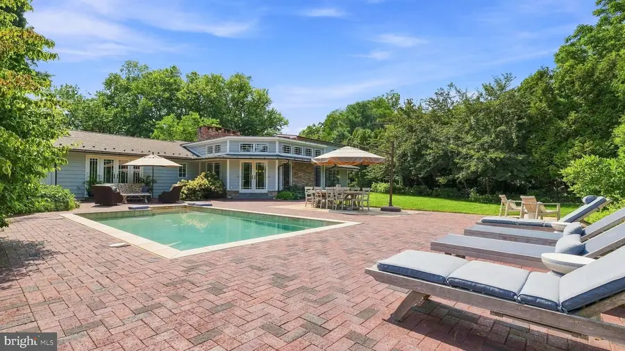 1 Country Club Ln, Doylestown, PA 18901 - #2
