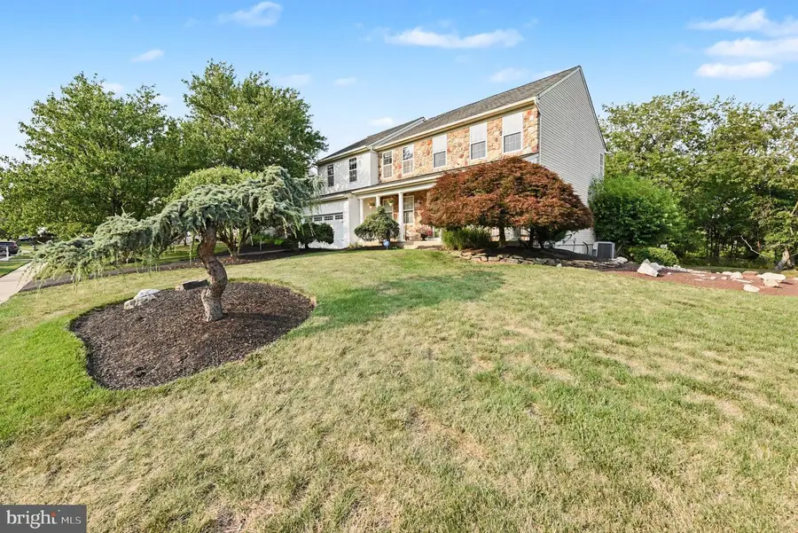 203 Crittenden Dr, Newtown, PA 18940 - #2