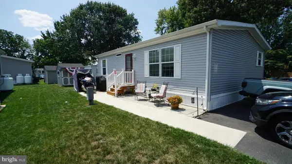 4207 Darby Dr, MORRISVILLE, PA 19067