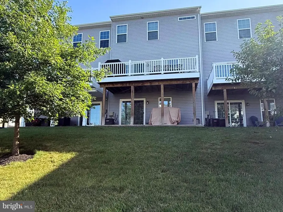 327 Pin Oak Ln, Perkasie, PA 18944 - #2
