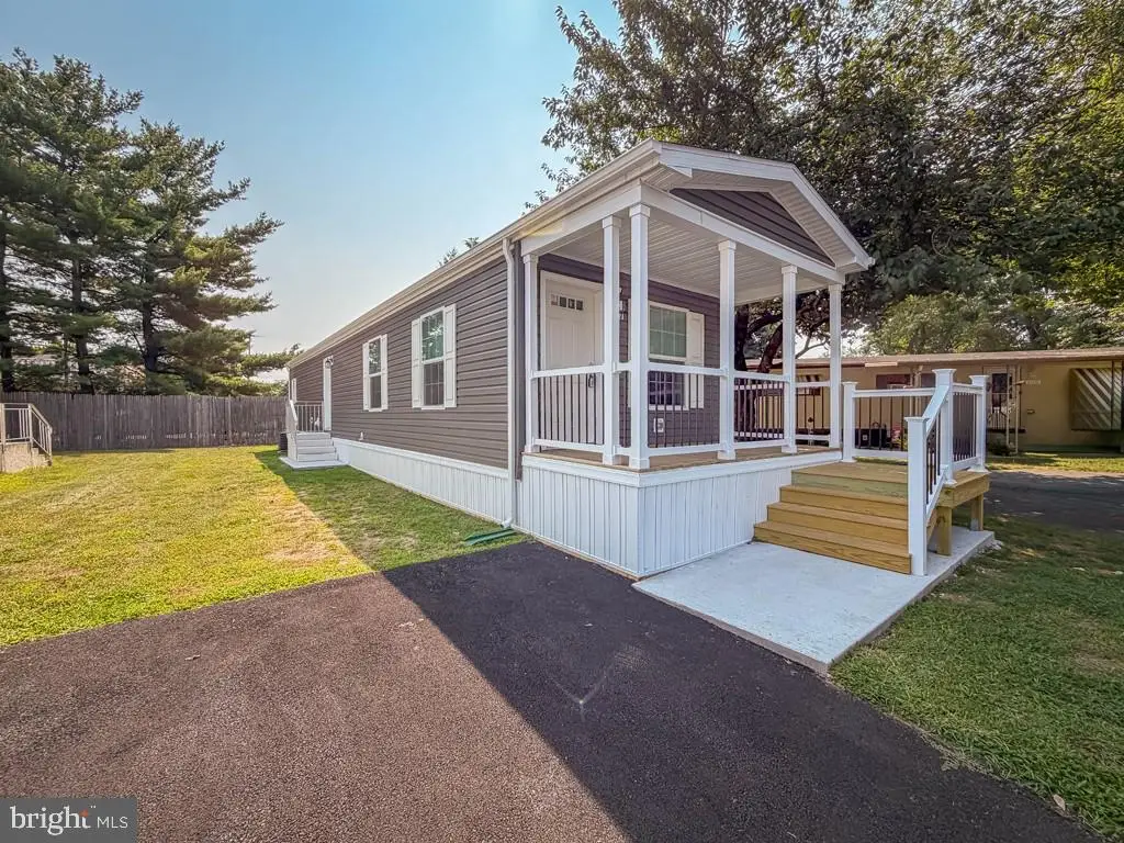 4107 Davis Dr, Morrisville, PA 19067 - #1