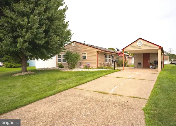 151 Willow Dr, LEVITTOWN, PA 19054