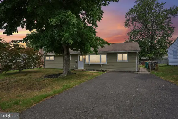 807 Eldridge, FAIRLESS HILLS, PA 19030