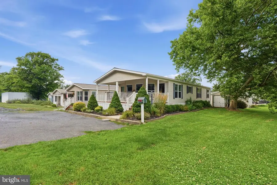 1065 Pine Cir, Telford, PA 18969 - #2