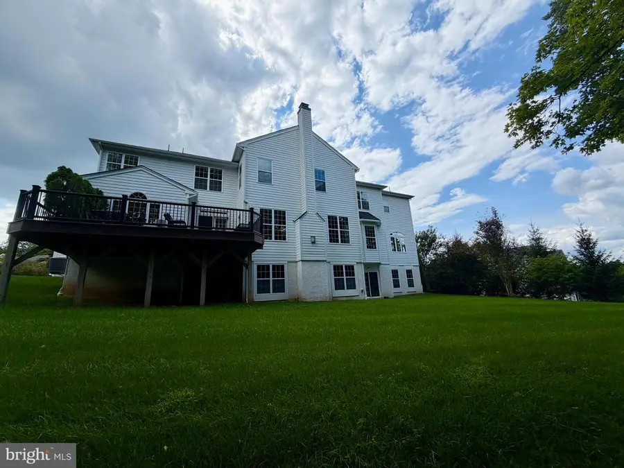 7 Goldney Dr, Newtown, PA 18940 - #3