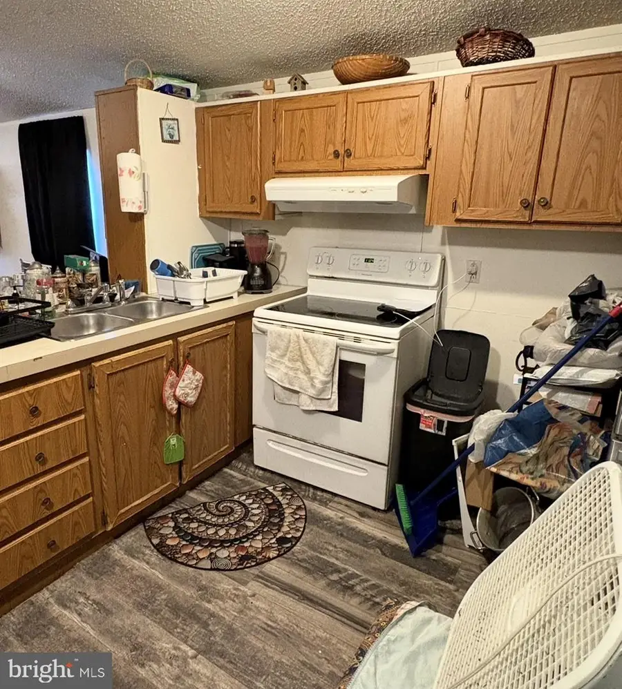 4115 Davis Dr, Morrisville, PA 19067 - #2