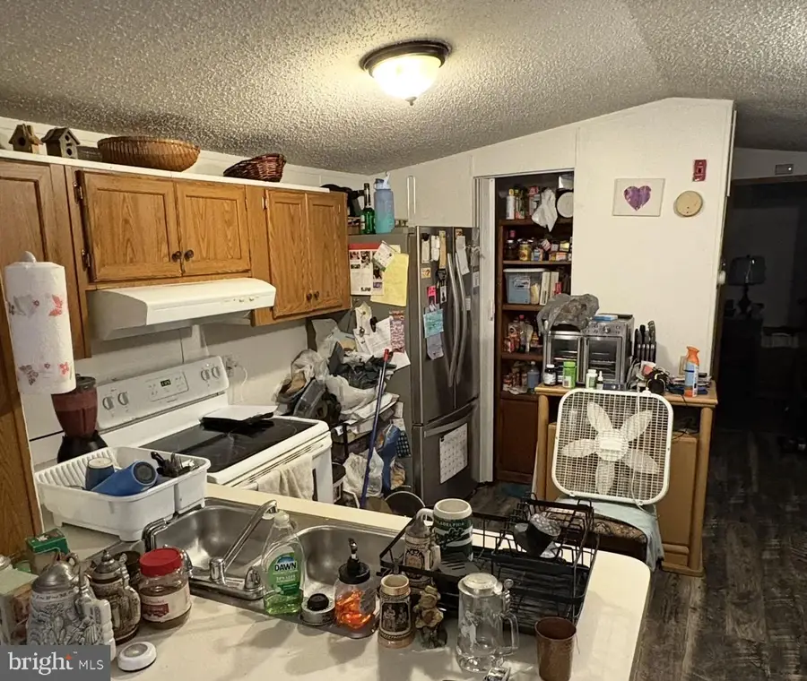 4115 Davis Dr, Morrisville, PA 19067 - #3