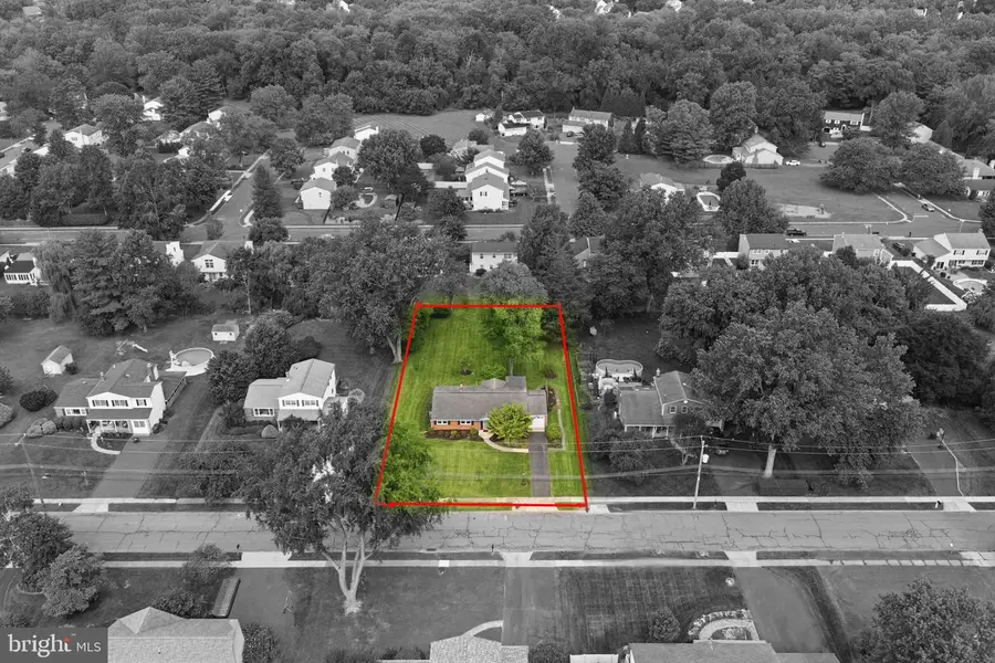 71 Cherokee Rd, Doylestown, PA 18901 - #2