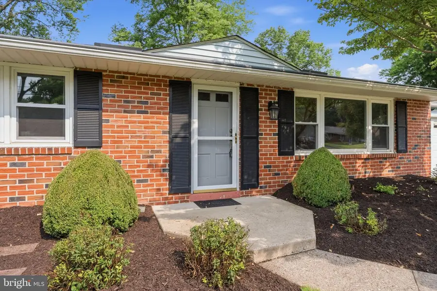 71 Cherokee Rd, Doylestown, PA 18901 - #3