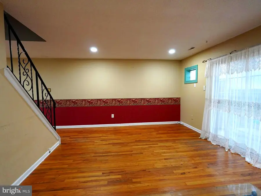 51 Hollybrooke Dr, Langhorne, PA 19047 - #3