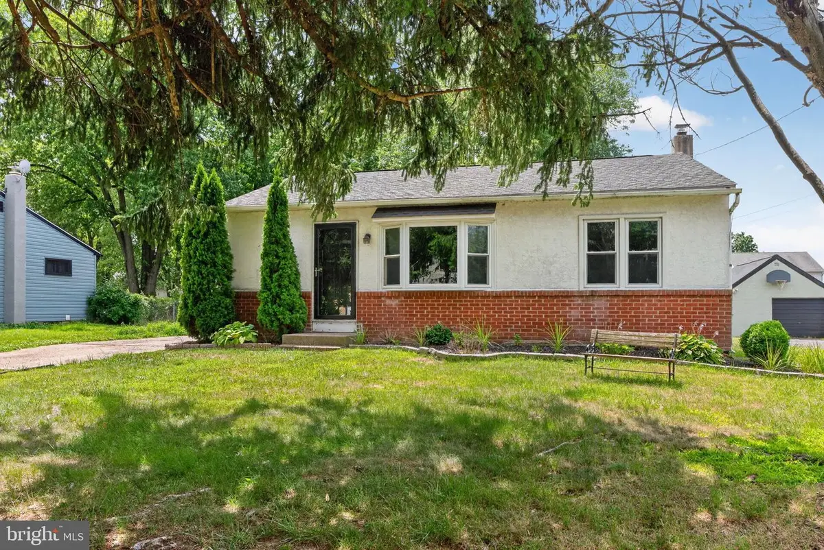336 Beech St, Warminster, PA 18974 - #1