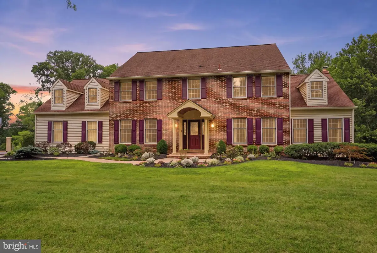 60 Ponderosa Dr, Holland, PA 18966 - #1