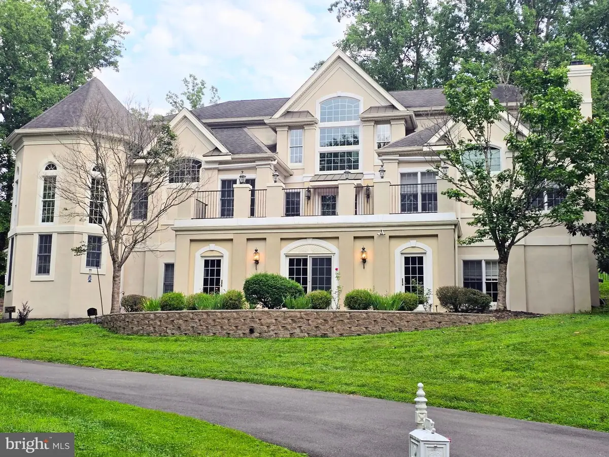 720 Foxtail Ct, New Hope, PA 18938 - #1