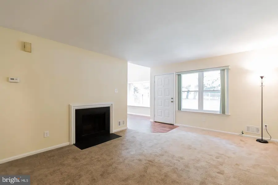 13 Heather Ct, Newtown, PA 18940 - #2