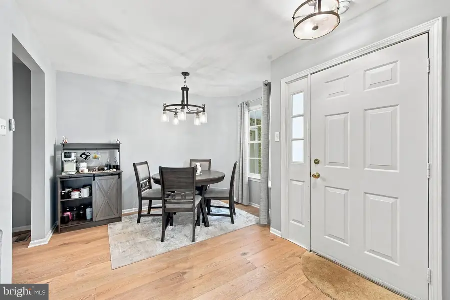 301 Mews Dr, Sellersville, PA 18960 - #3